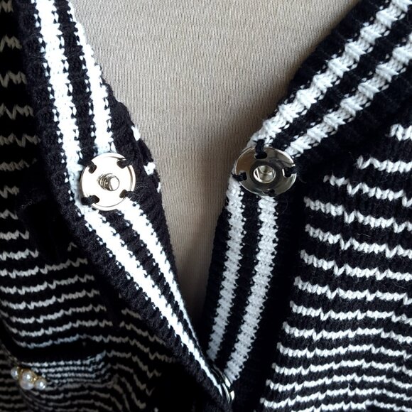 NEW! NICOLE MILLER Bows & PEARL BUTTON SWEATER - Picture 6 of 7